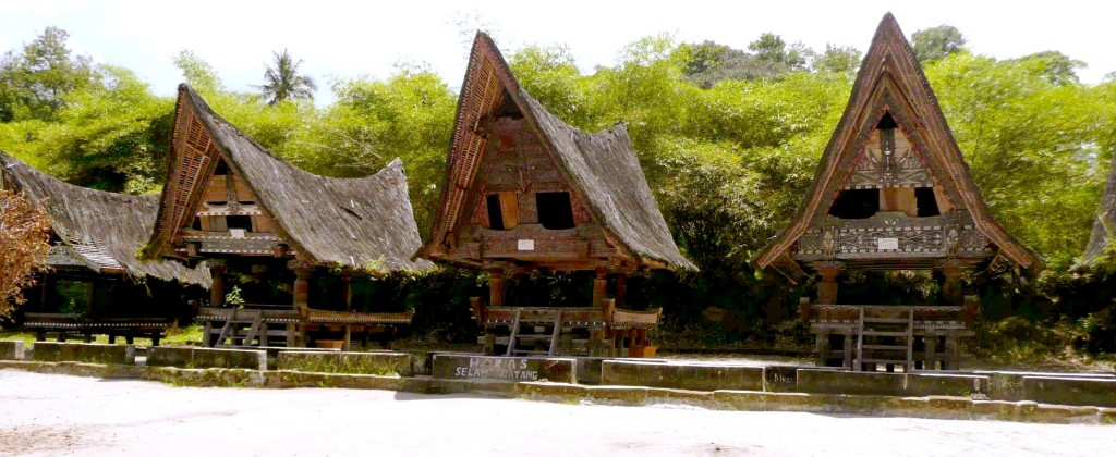 traditionelle kultur-häuser auf sumatra