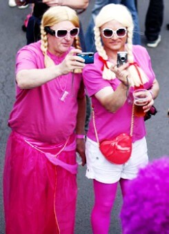 BLONDE SUPERMODELS - Go Blond Parade in Riga/ Lettland